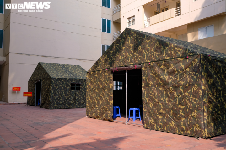 Ảnh: Bên trong cơ sở điều trị F0 tại quận nhiều ca COVID-19 nhất Hà Nội - 2