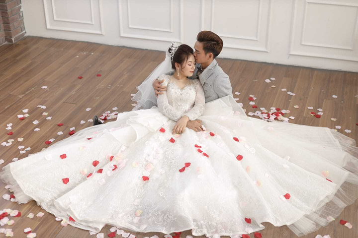 Cặp đôi hoãn cưới 3 lần vì COVID-19, bù lỗ gần trăm triệu đồng tiền cỗ - 1