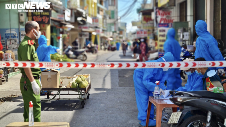 Gia Lai vượt mốc 5.500 ca, nhiều F0 tại các chợ, trung tâm thương mại - 7