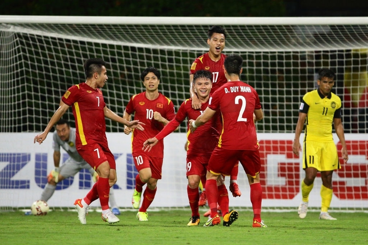 Tuyển Việt Nam quyết thắng Campuchia, đứng đầu bảng B AFF Cup 2020 - 1