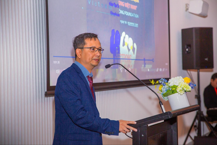 Công ty công nghệ tài chính EzyRemit kỷ niệm 1 năm thành lập - 6