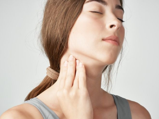 3 dấu hiệu lạ ở cổ có thể 'chỉ điểm' bệnh ung thư - 2