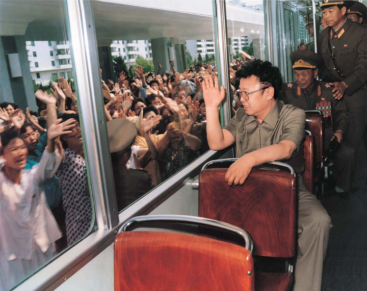 Hình ảnh gần gũi của lãnh đạo Triều Tiên Kim Jong-il - 7
