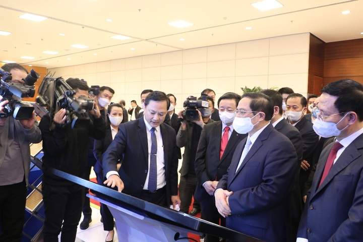 MobiFone nổi bật tại Diễn đàn Quốc gia phát triển doanh nghiệp công nghệ số - 1