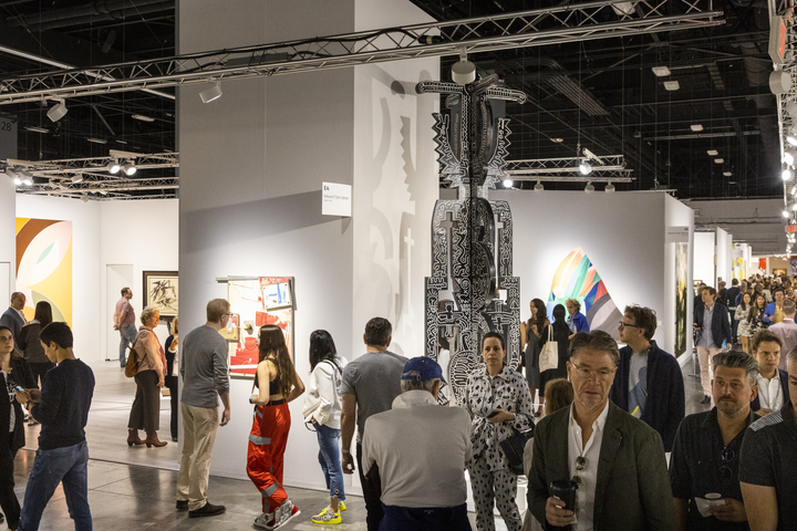 Hai triển lãm tranh ngập tràn cảm xúc của nghệ sĩ gốc Việt nổi tiếng Hom Nguyễn - 3