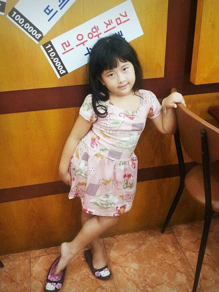 Con gái 15 tuổi của NSND Hồng Vân 'dậy thì thành công' thế nào? - 1