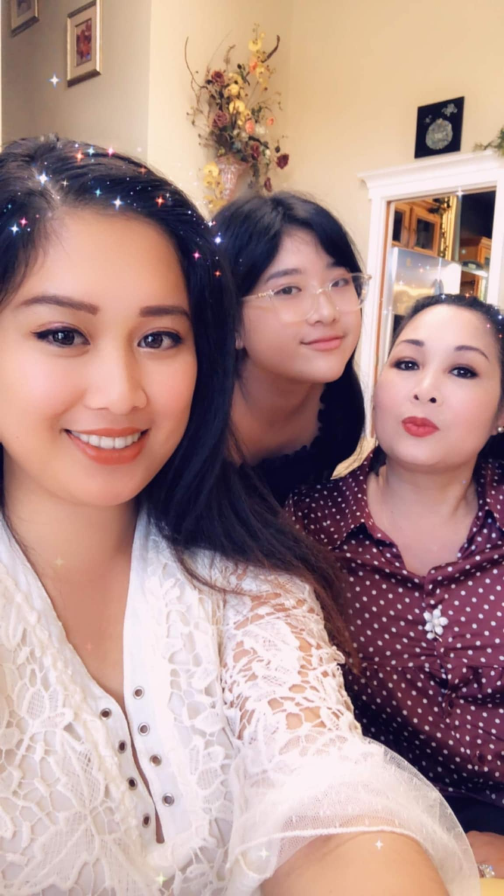 Con gái 15 tuổi của NSND Hồng Vân 'dậy thì thành công' thế nào? - 10