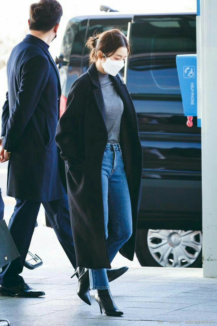 Học sao Hàn 12 cách phối đồ khi diện áo khoác dáng dài - 2