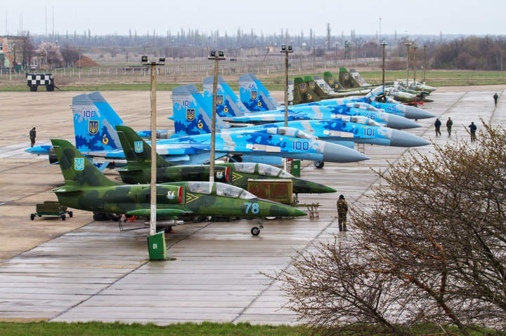 Không quân ‘già cỗi’ của Ukraine không thể ngăn được bước tiến quân Nga - 2