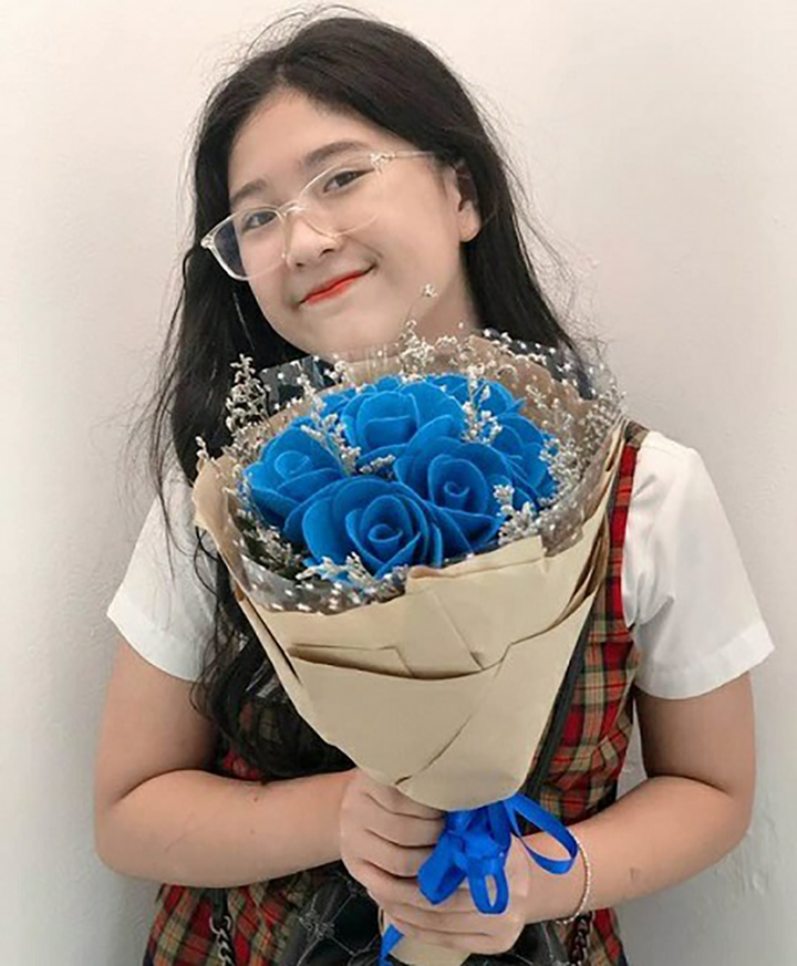 Con gái 15 tuổi của NSND Hồng Vân 'dậy thì thành công' thế nào? - 8