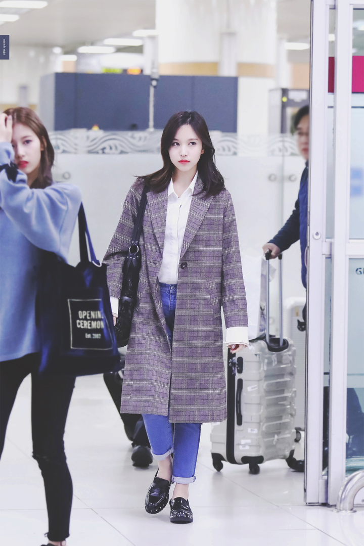 Học sao Hàn 12 cách phối đồ khi diện áo khoác dáng dài - 7