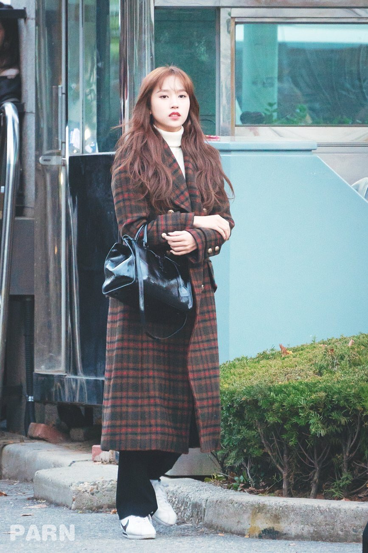 Học sao Hàn 12 cách phối đồ khi diện áo khoác dáng dài - 9