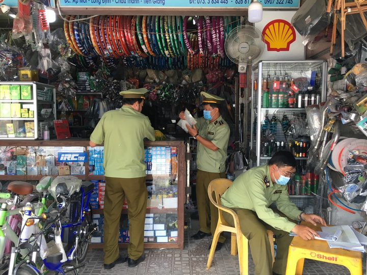 Tiền Giang: Phạt gần 1,2 tỷ đồng hàng giả, hàng không rõ nguồn gốc xuất xứ - 2
