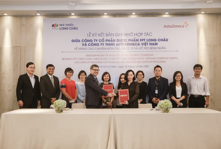 FPT Long Châu ký hợp tác bước ngoặt với AstraZeneca - 1