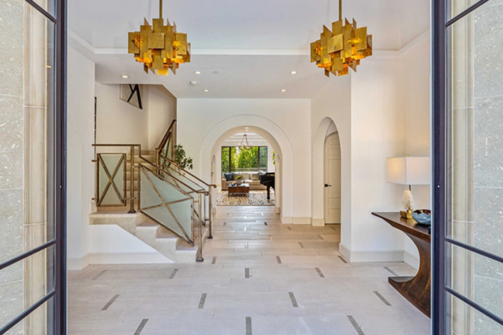 Biệt thự mà Rihanna cho thuê giá 800 triệu đồng/tháng đẹp cỡ nào? - 2