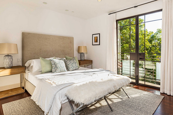 Biệt thự mà Rihanna cho thuê giá 800 triệu đồng/tháng đẹp cỡ nào? - 9