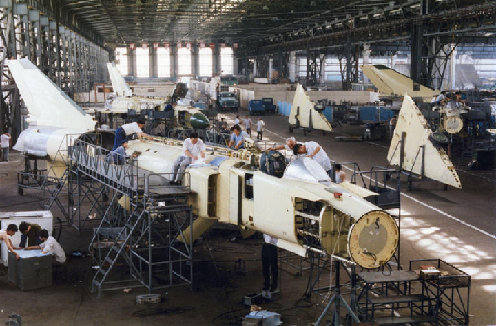 Những máy bay quân sự Trung Quốc tận dụng để đuổi kịp phương Tây - 1