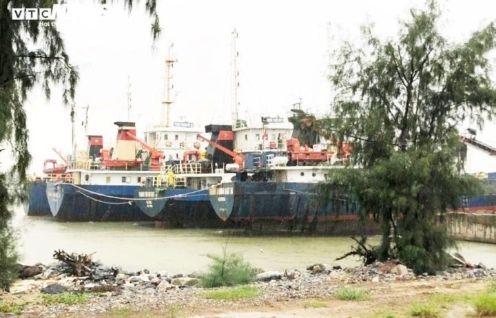 Các tỉnh miền Trung khẩn cấp sơ tán hàng nghìn dân ứng phó với bão Rai - 2