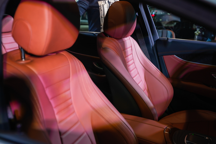 Có 2-3 tỷ đồng, nên mua Mercedes-Benz E-Class hay Volvo S90? - 11