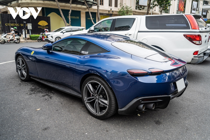 Cận cảnh Ferrari Roma hơn 20 tỷ đồng dạo phố Sài Gòn ngày cuối tuần - 3