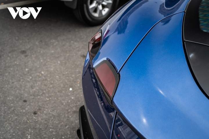 Cận cảnh Ferrari Roma hơn 20 tỷ đồng dạo phố Sài Gòn ngày cuối tuần - 10