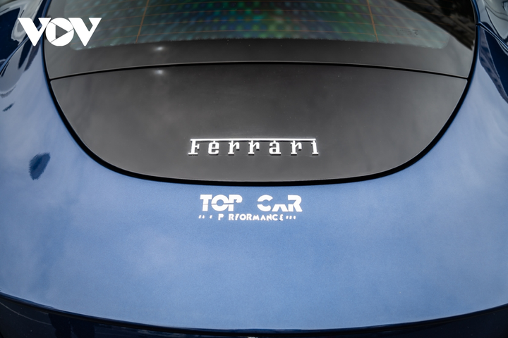 Cận cảnh Ferrari Roma hơn 20 tỷ đồng dạo phố Sài Gòn ngày cuối tuần - 9