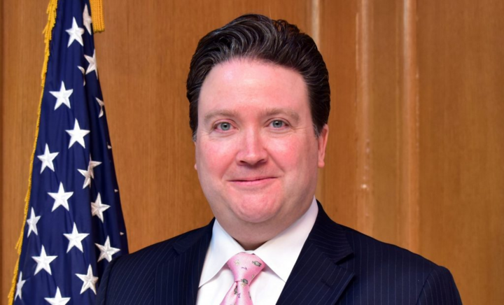 Đại sứ Mỹ tại Việt Nam, ông Marc E. Knapper.