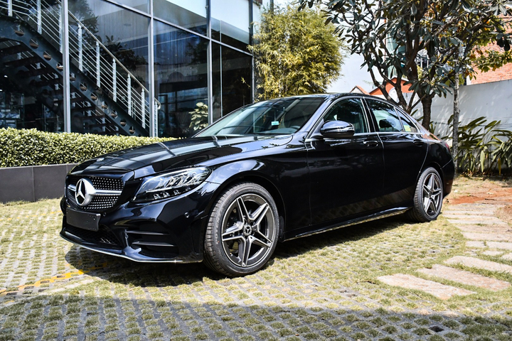 Toyota Camry 2022 có đủ hấp dẫn khi tăng giá bán? - 3