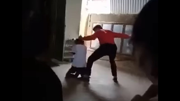 Thầy giáo thể dục đánh hàng loạt học sinh ở Lai Châu bị kỷ luật thế nào? - 1