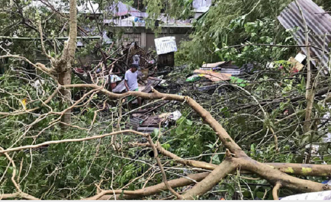 Hơn 370 người chết vì siêu bão Rai ở Philippines - 1