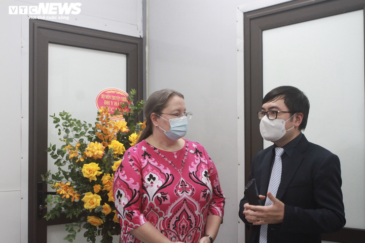 Bệnh viện ĐH Y Hà Nội ra mắt khoa Bệnh nhiệt đới và Can thiệp giảm hại - 3