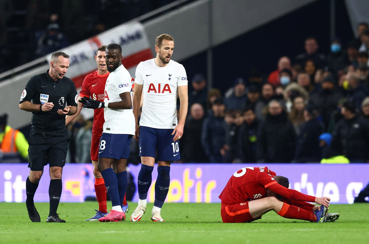Bỏ đá Cúp châu Âu vì COVID-19, Tottenham bị xử thua 0-3 - 1