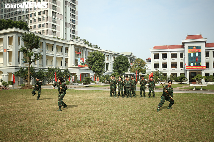 Ảnh: Nữ Đặc công Biệt động 1 trình diễn 'ngũ thương tử huyệt' đỉnh cao - 1