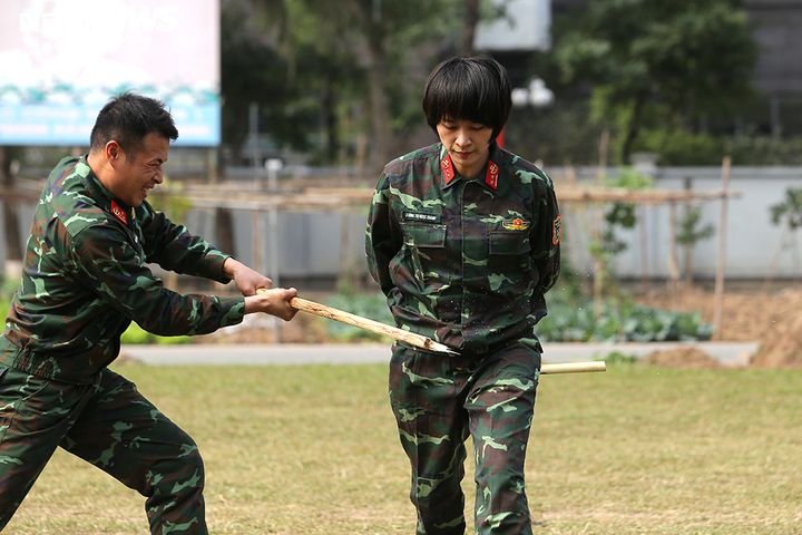 Ảnh: Nữ Đặc công Biệt động 1 trình diễn 'ngũ thương tử huyệt' đỉnh cao - 4