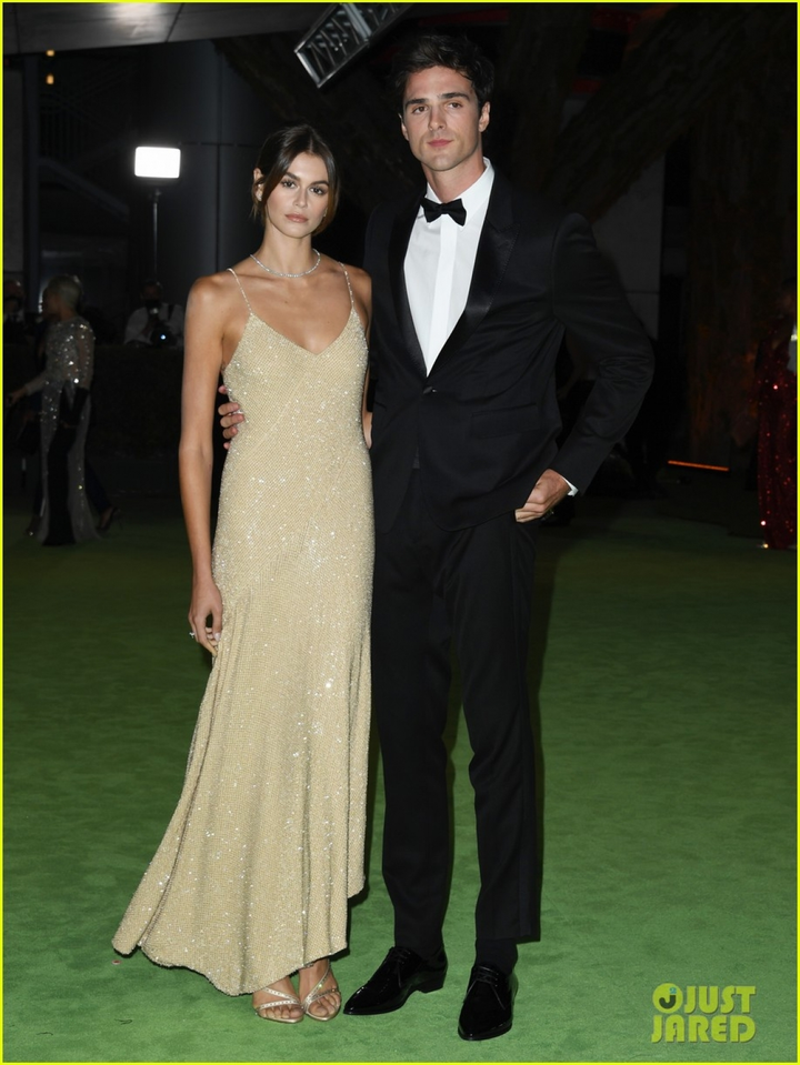 Con gái Cindy Crawford hẹn hò tài tử Austin Butler? - 2