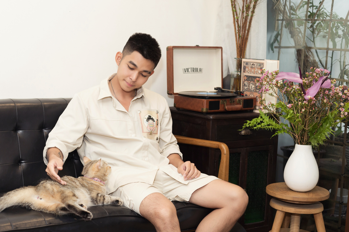 Jun Phạm: 'Tôi hơi thực dụng về khoản tiền bạc' - 9