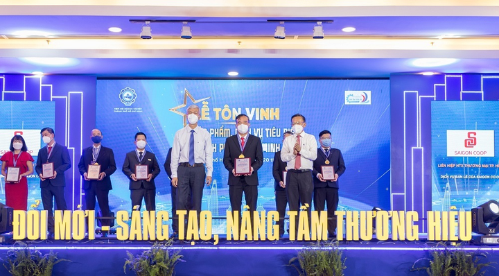Saigon Co.op đạt danh hiệu 'Sản phẩm, Dịch vụ tiêu biểu năm 2021' - 1