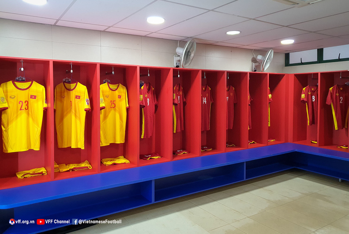 Trực tiếp bóng đá Việt Nam 0-2 Thái Lan: Nguyên Mạnh xuất sắc cản phạt đền - 6