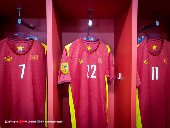 Trực tiếp bóng đá Việt Nam 0-2 Thái Lan: Nguyên Mạnh xuất sắc cản phạt đền - 7