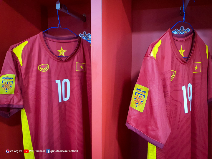 Trực tiếp bóng đá Việt Nam 0-2 Thái Lan: Nguyên Mạnh xuất sắc cản phạt đền - 8