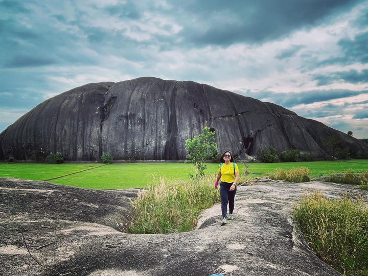 Tảng đá ‘nổi lên’ giữa ruộng - điểm lý tưởng trốn phố hòa mình với thiên nhiên - 7