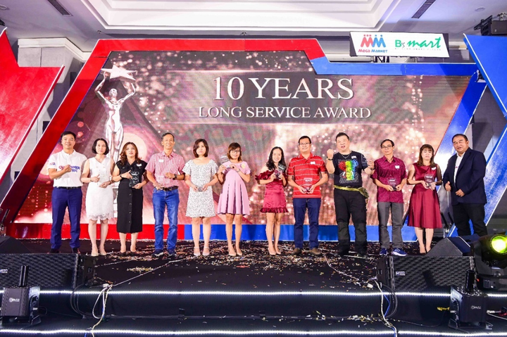 MM Mega Market được vinh danh Top 100 nơi làm việc tốt nhất Việt Nam 2021 - 3