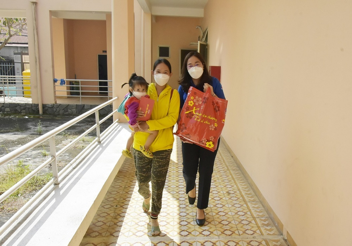 PVFCCo trao gần 20.000 phần quà 'Xuân yêu thương – Tết sẻ chia' - 2