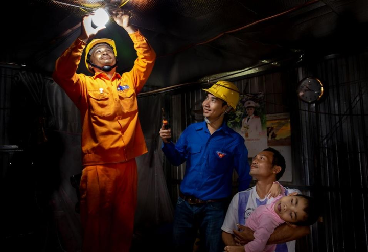 EVNCPC tri ân khách hàng 2021: Khách hàng là trung tâm - 2