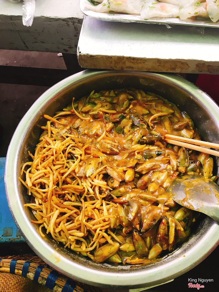 Về Hải Phòng thấy ăn giá đỗ phải bóc vỏ, tưởng lạ nhưng là món ăn chơi cực ngon - 3