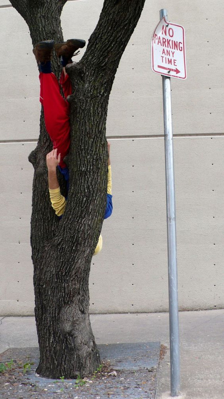 Tròn mắt với 'tài lẻ' khác người vô tình bắt gặp trên MXH, nhìn thôi đã thấy đau - 7