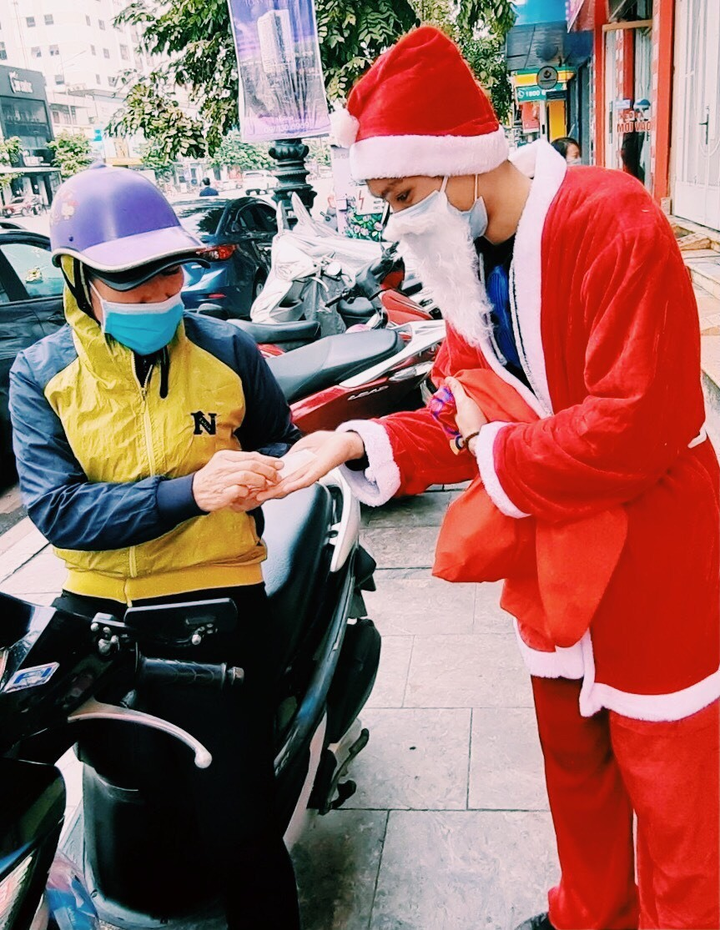 Nam A Bank đưa giáng sinh ấm áp đến mọi miền - 2