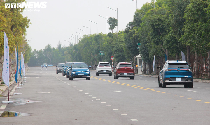 Lô ô tô điện Vinfast VF e34 đầu tiên đến tay khách hàng - 5