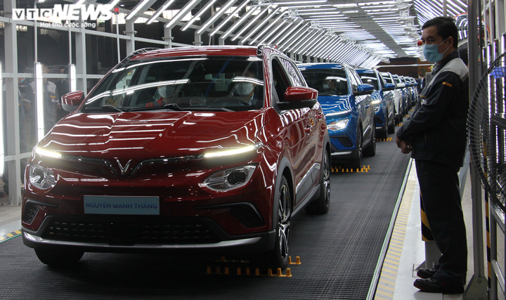 Ảnh: Cận cảnh những chiếc xe điện Vinfast VF e34 đầu tiên đến tay khách hàng - 10