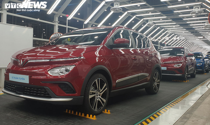 Ảnh: Cận cảnh những chiếc xe điện Vinfast VF e34 đầu tiên đến tay khách hàng - 12